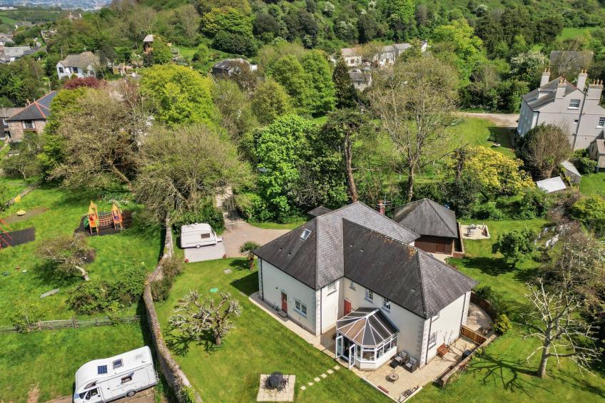 Nicely Tucked Away Cottage - foto 17