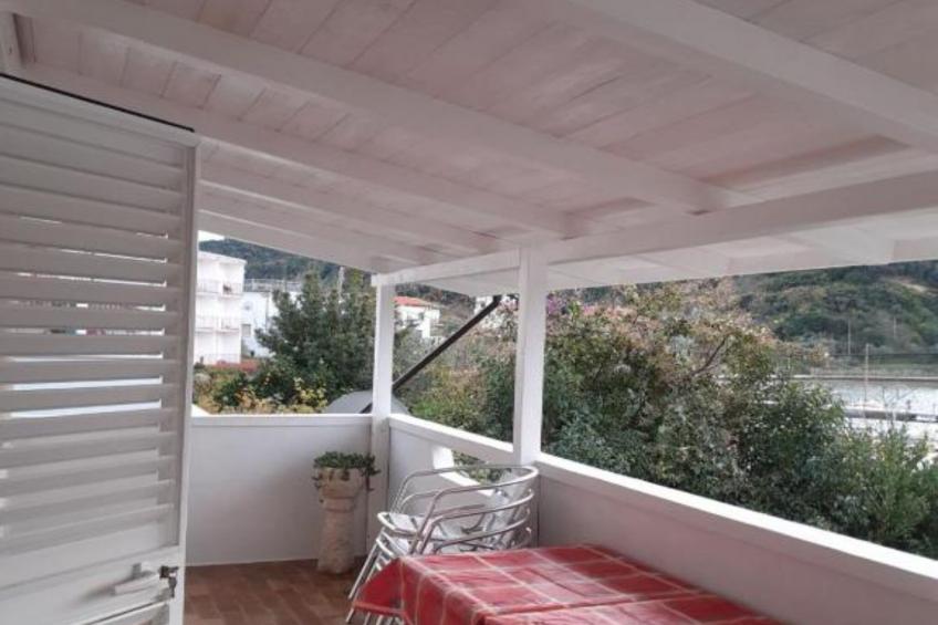 Guest House Green Corner Supetarska Draga - Triple Room with Terrace and Sea View - foto 4