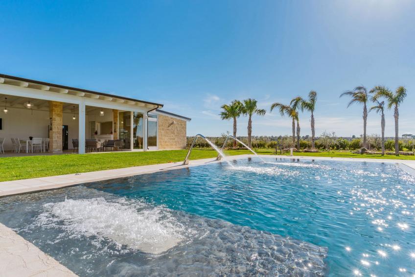 Haus in Casarano mit Außenhof - foto 19