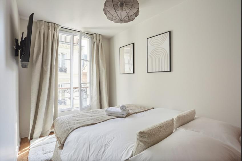 ALBERT THOMAS 8 - foto 13