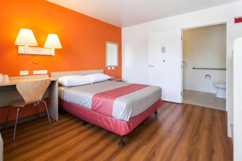 1 Queen Bed  Smoking - foto 20