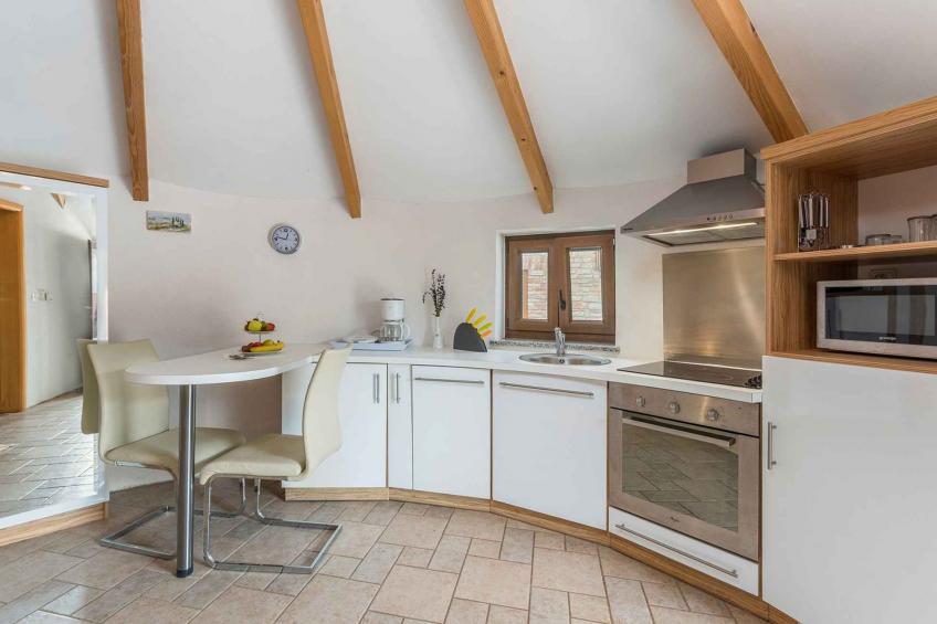 Vakantiewoning met zwembad en terras - BF-H7F48 - foto 28