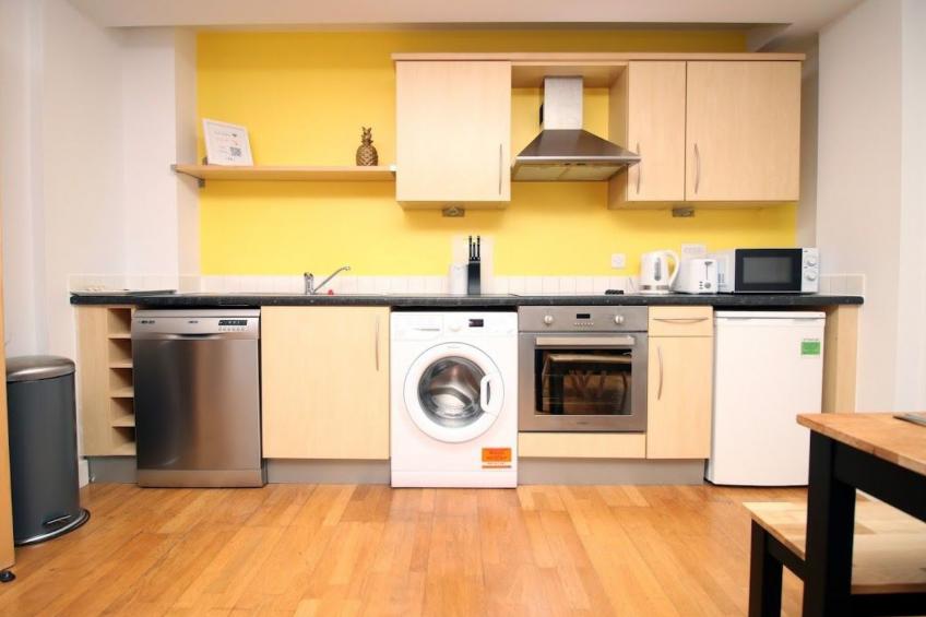 Zentrale Wohnung Bristol, 2 Betten, Balkon, Wi-Fi - foto 4