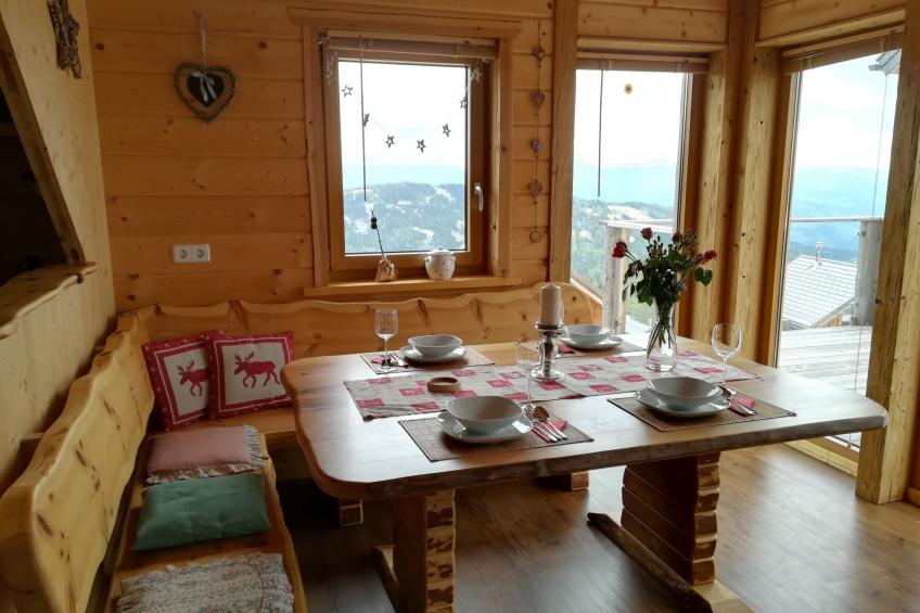 Gemütliche Bergehütte für acht Personen mit Outdoor-Badefass und Sauna - foto 12