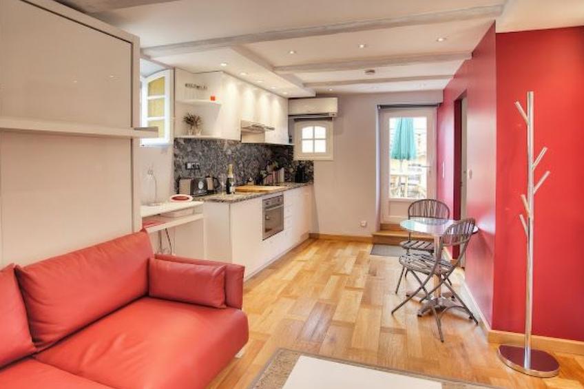 SCHÖNES STUDIO MIT GARTEN FÜR 2 IM DORF