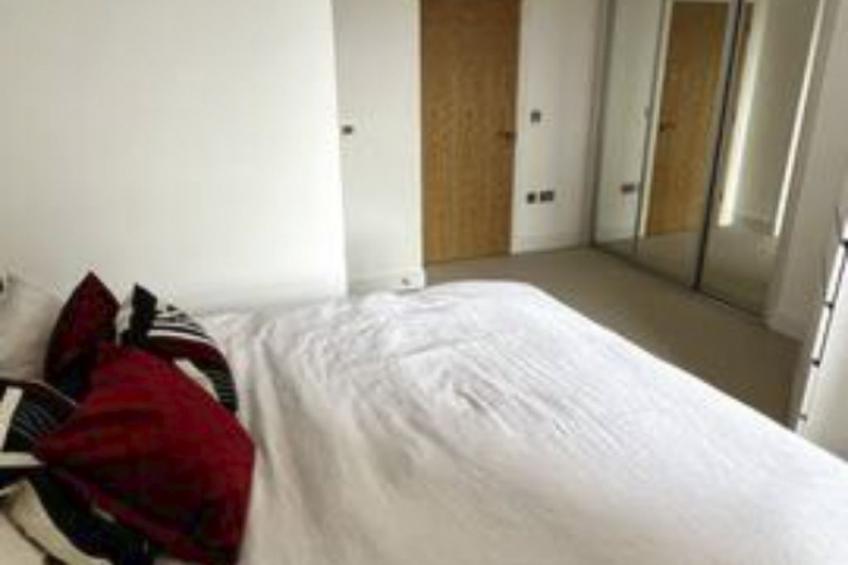 für 2 Personen ca. 300 m² in London-Harrow, London - foto 12