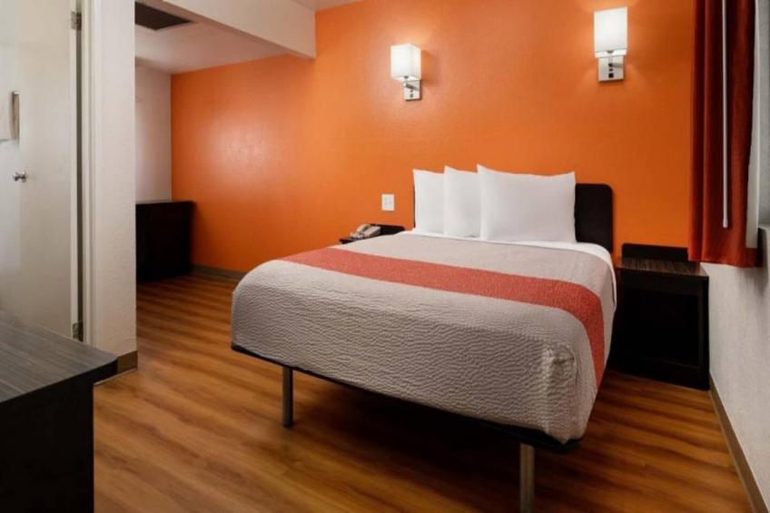 1 Queen Bed - foto 3