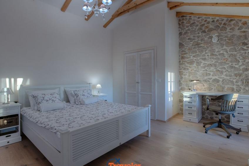 Schöne Steinvilla mit beheiztem Pool und Sauna - foto 34