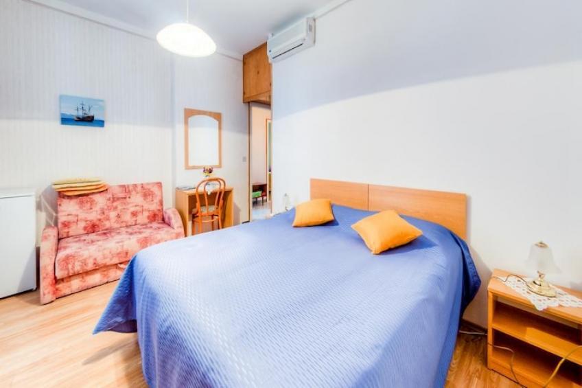 Guest House Villa Nina- Superior Triple Room with Balcony and Sea View (S2 - plava) - foto 5