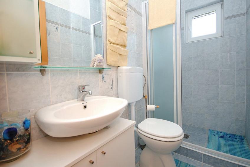 Picturesque Escape Holiday Home with Pool and Sauna - Four Bedroom Holiday Home with Sauna and Pool - foto 14