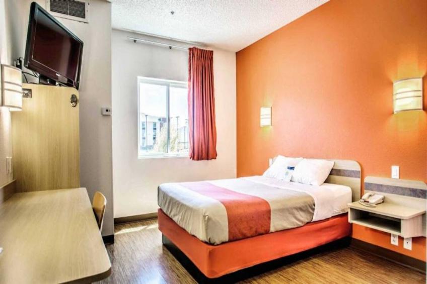 1 Queen Bed  Mobil Acces Tub Nsmk Minifridg - foto 12