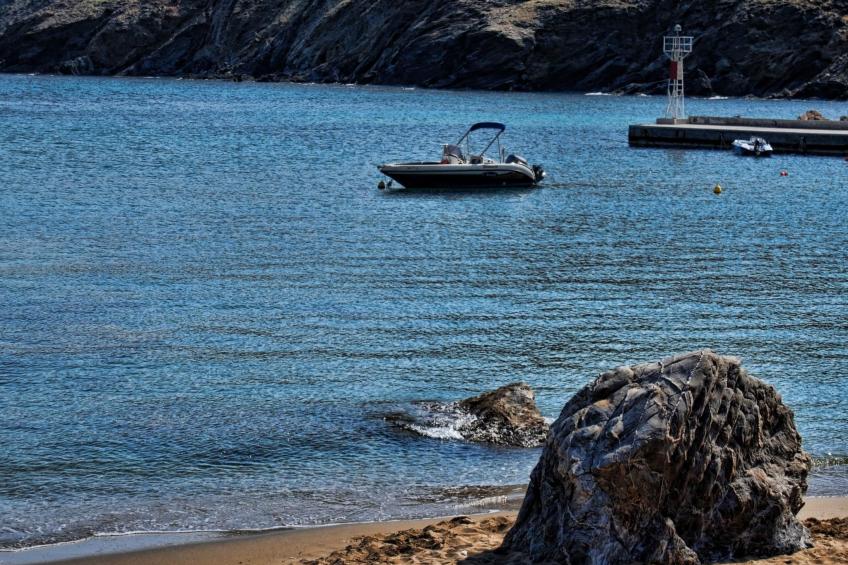 Schönes Haus in Panormos mit kleinem Garten - foto 28