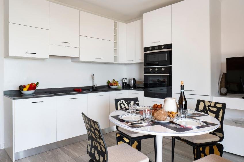 Lights on the Lake Zweizimmerwohnung mit Terrasse und Pool - foto 10