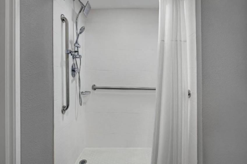 1 King Bed  Nsmk Kitchen Shower - foto 16
