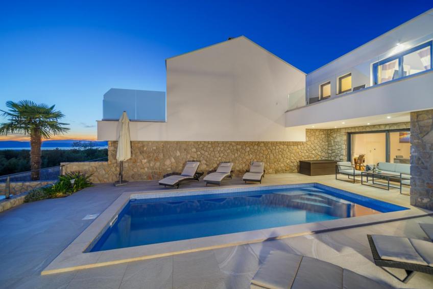 Villa "Maria" mit Garten, Grill und Terrasse