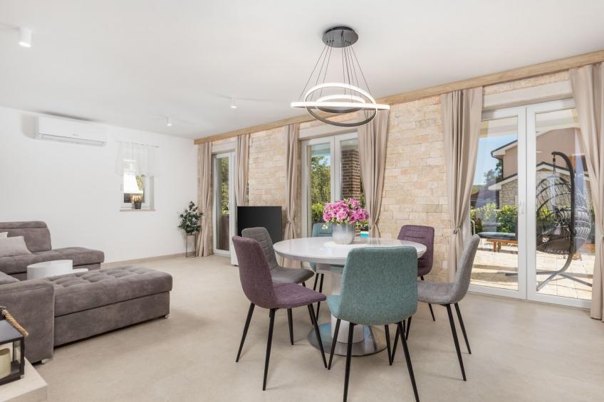 Romantische Villa mit Pool, umgeben von Natur - foto 47