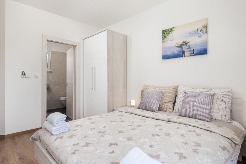 Schönes Haus für 8 Personen mit großem Schwimmbad - foto 16