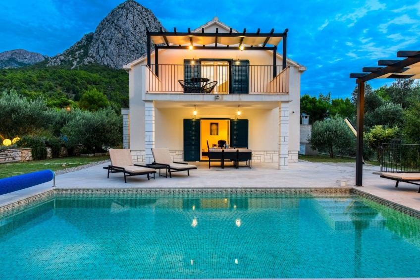 Alleinstehendes Ferienhaus mit Pool und drei Schlafzimmer - foto 6