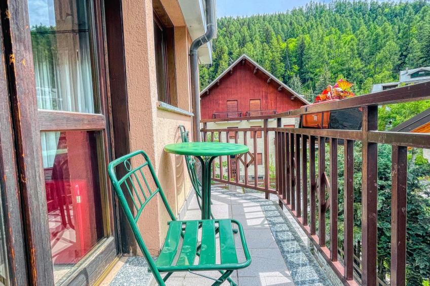 Drei-Zimmer-Dachgeschosswohnung 6 p.l. Villa Frejus - foto 9