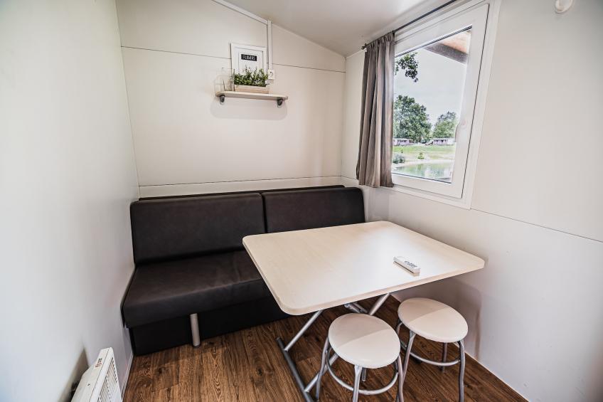 Waterside Retreat Mobile Homes with Thermal Riviera Tickets - One Bedroom Mobile Home with Lake View  (owner 5) - foto 6