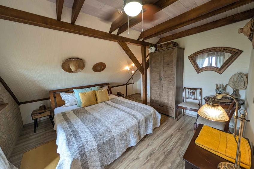 Vakantiehuis in een schilderachtig landschap met tuinkeuken en houten ton met whirlpool - BF-4FKRG - foto 42