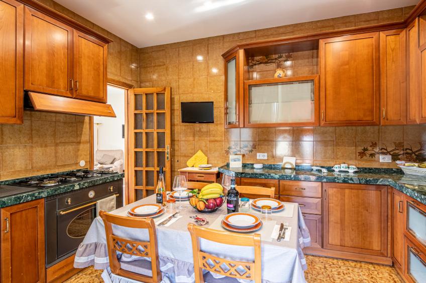 Bright Apartment Private Parking Naples - foto 5