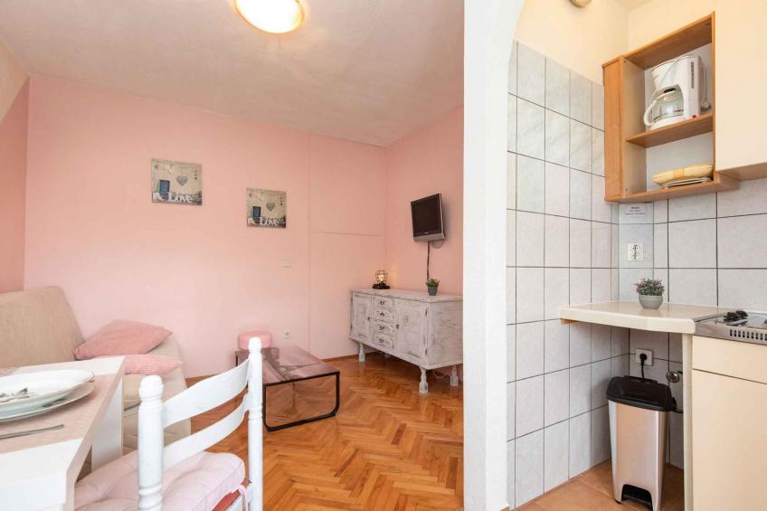 Vakantiewoning 500 m van het centrum - BF-FGR2 - foto 8