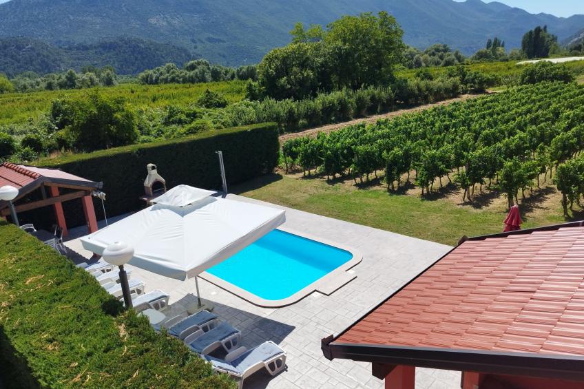 Baba Nevenka (MKA526) - foto 5