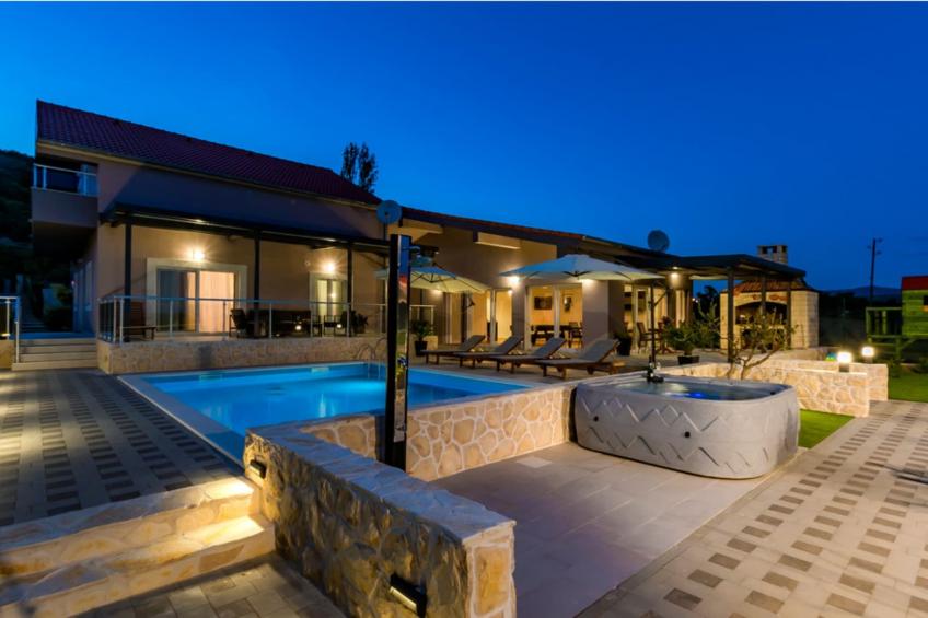 Villa Tomić Drniš - Siverić - foto 48