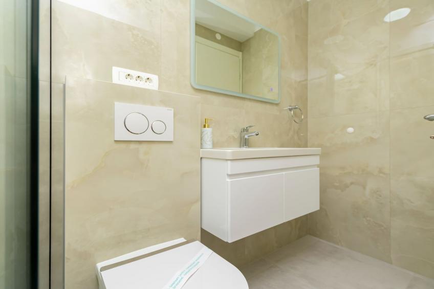 Apartments Hope (Dugi Rat) - Three-Bedroom Apartment with Jacuzzi  (Stanko) - foto 16