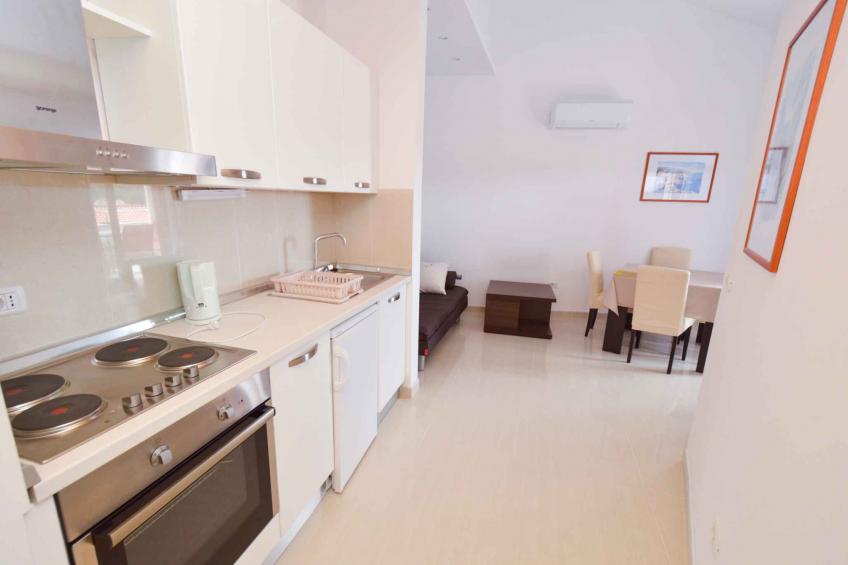 Holiday apartment with air conditioning and terrace with sea view - BF-KBJ2 - foto 8
