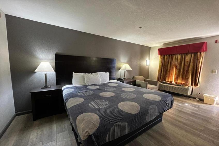 Suite - King Bed Non - Smoking - foto 6
