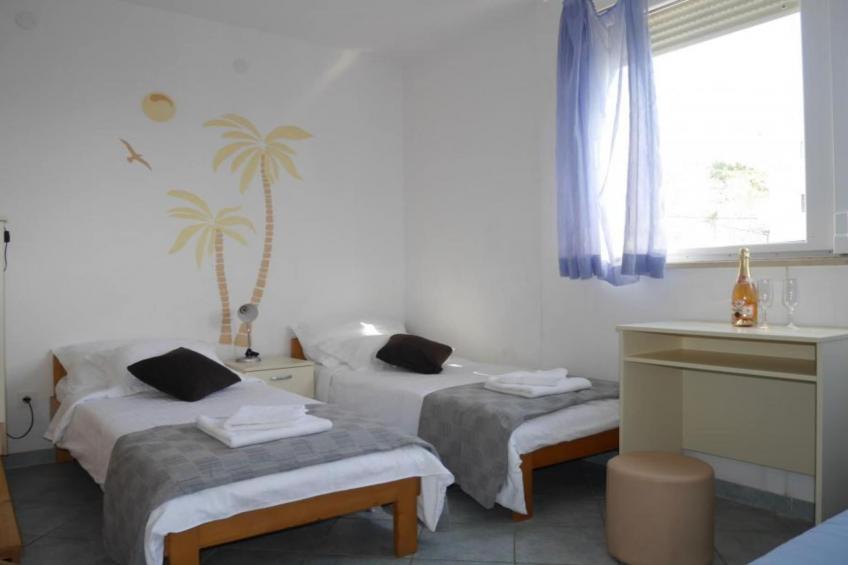 Dugi Rat Seaside Apartments - Two Bedroom Apartment 1 - foto 4
