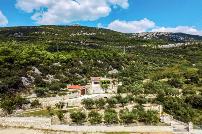 in Kaštel Lukšić mit großer Terrasse und Bergblick - foto 10