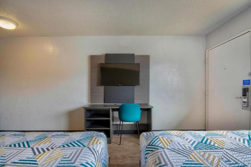2 Full Beds  Non-Smoking - foto 22