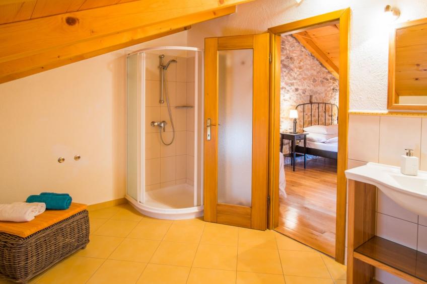 Villa mit Pool, Olivengarten und Meerblick - foto 24