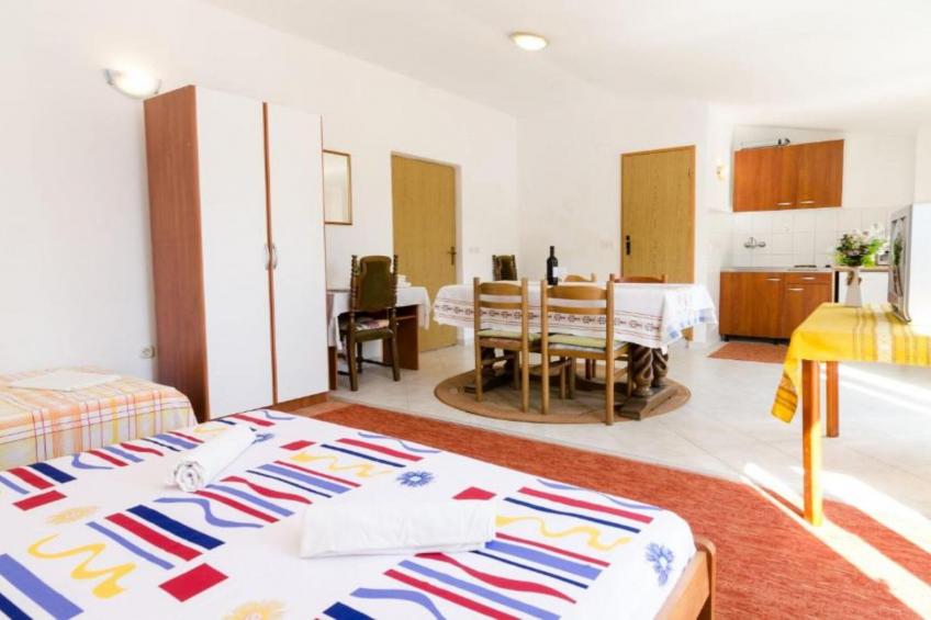 Guest House Sobra 38 - Double Room with Private Bathroom 2 - foto 17