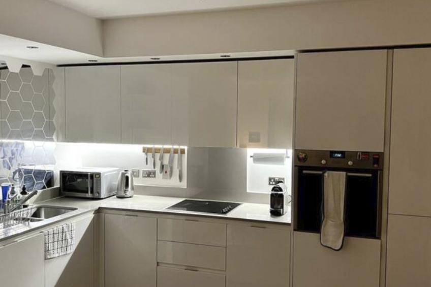 für 2 Personen ca. 300 m² in London-Harrow, London - foto 22