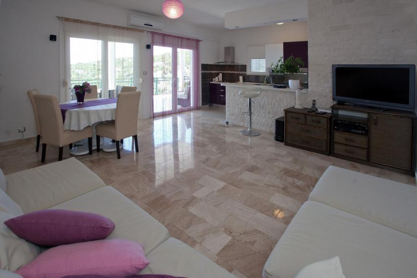Wonderful Visinisce Apartments with Terrace and Sea Views - Standard Two Bedroom Apartment  (Owner 1) - foto 8