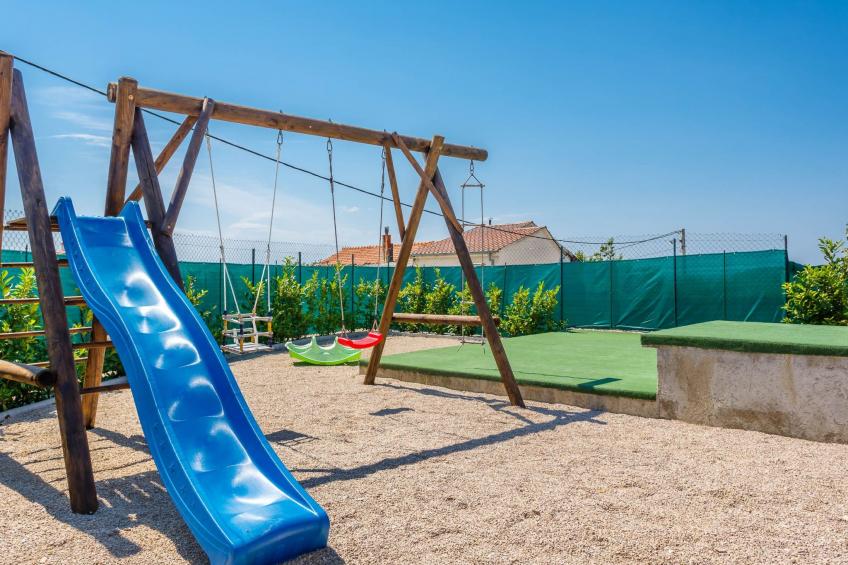 Villa Kamenica  im mediterranen Stil mit Innen- und Außenpool - foto 5