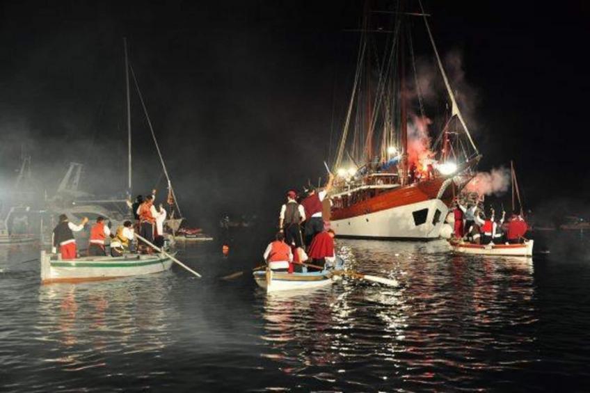 Apartments Tafra - One Bedroom Apartment 4 - foto 17