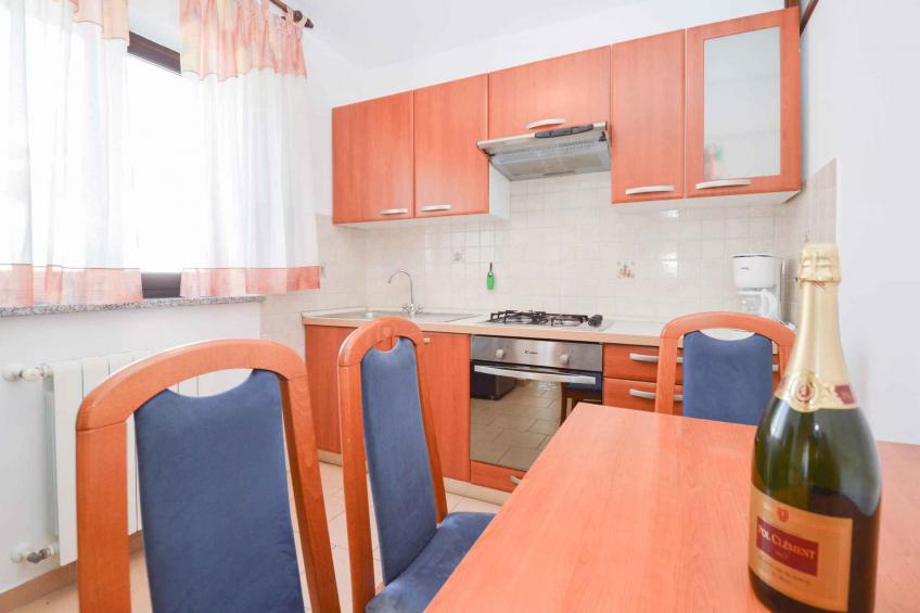 Vakantiewoning met airconditioning en balkon - VW-8JCY - foto 9
