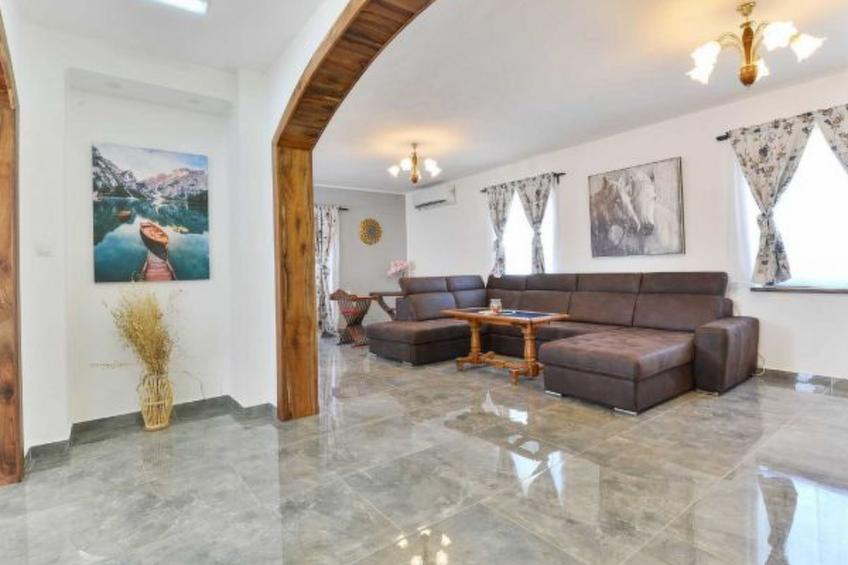 Villa Marinic with heated pool and entertainment r - foto 10