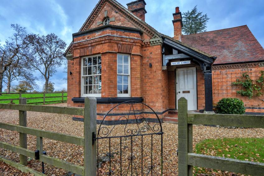 South Lodge at Longford