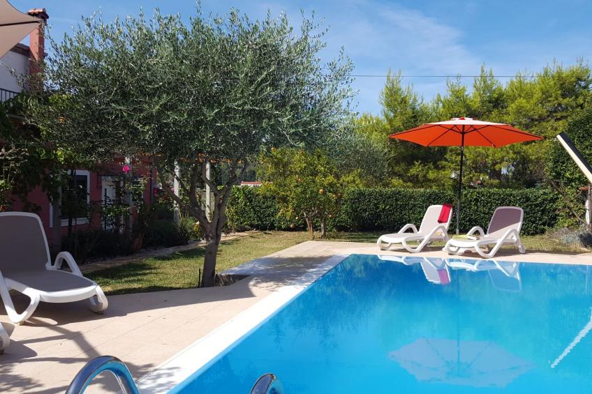 Luxuriöses Haus direkt am Strand, große Terrasse, Pool - foto 8