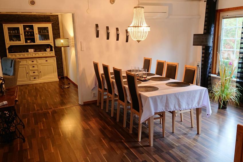 Familienfreundliches Ferienhaus mit großem Garten - foto 3