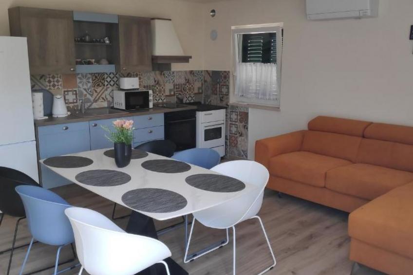 House Perina hiža - foto 10