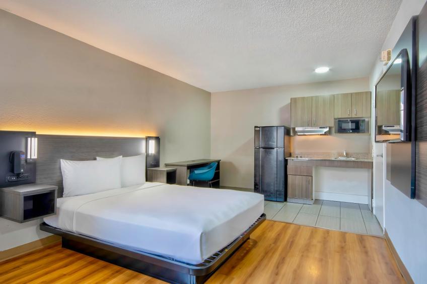 1 Queen Bed  Non-Smoking - foto 10