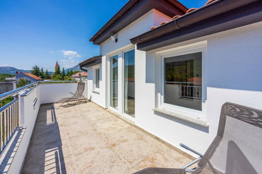 Villa met zwembad en barbecueplaats - BF-PTPNH - foto 12