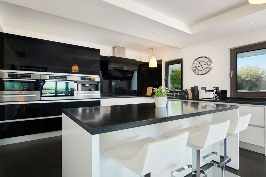 Villa met zwembad en uitzicht op zee - BF-9R7ZP - foto 18